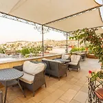 בית הארחה Walnut House