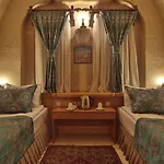 Walnut House בית הארחה גורמה