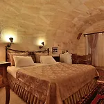 בית הארחה Walnut House 4*