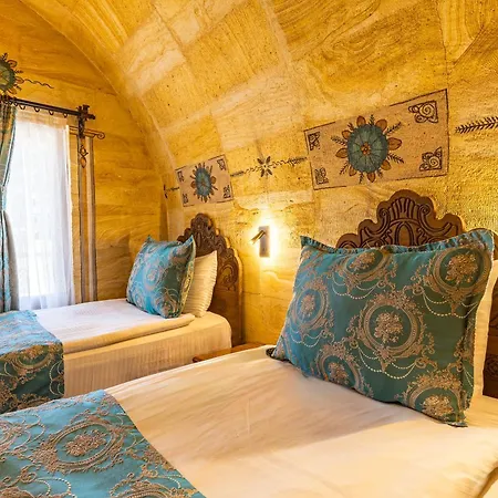 Walnut House בית הארחה