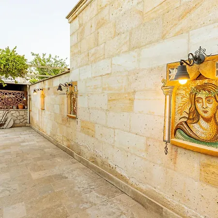 Walnut House גורמה