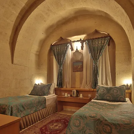 Walnut House 4*