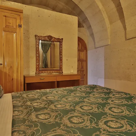 Walnut House בית הארחה 4*