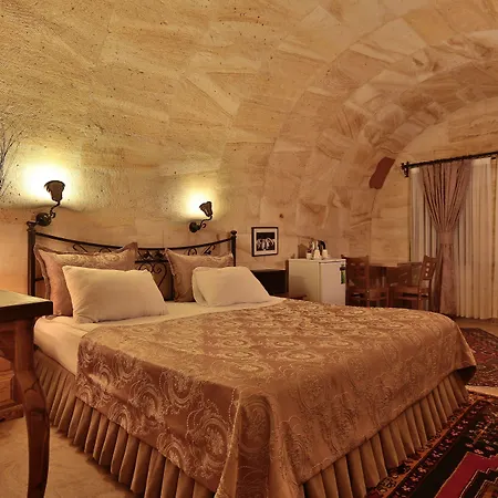 בית הארחה Walnut House 4*