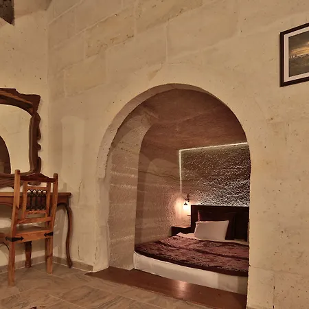 Walnut House 4* גורמה